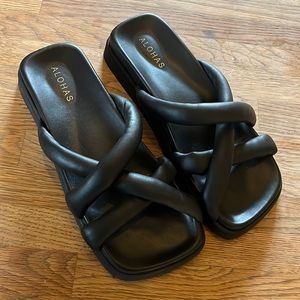 Alohas Sandals